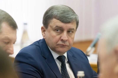 Олег Фролов утащил 435 миллионов рублей в барокамеру